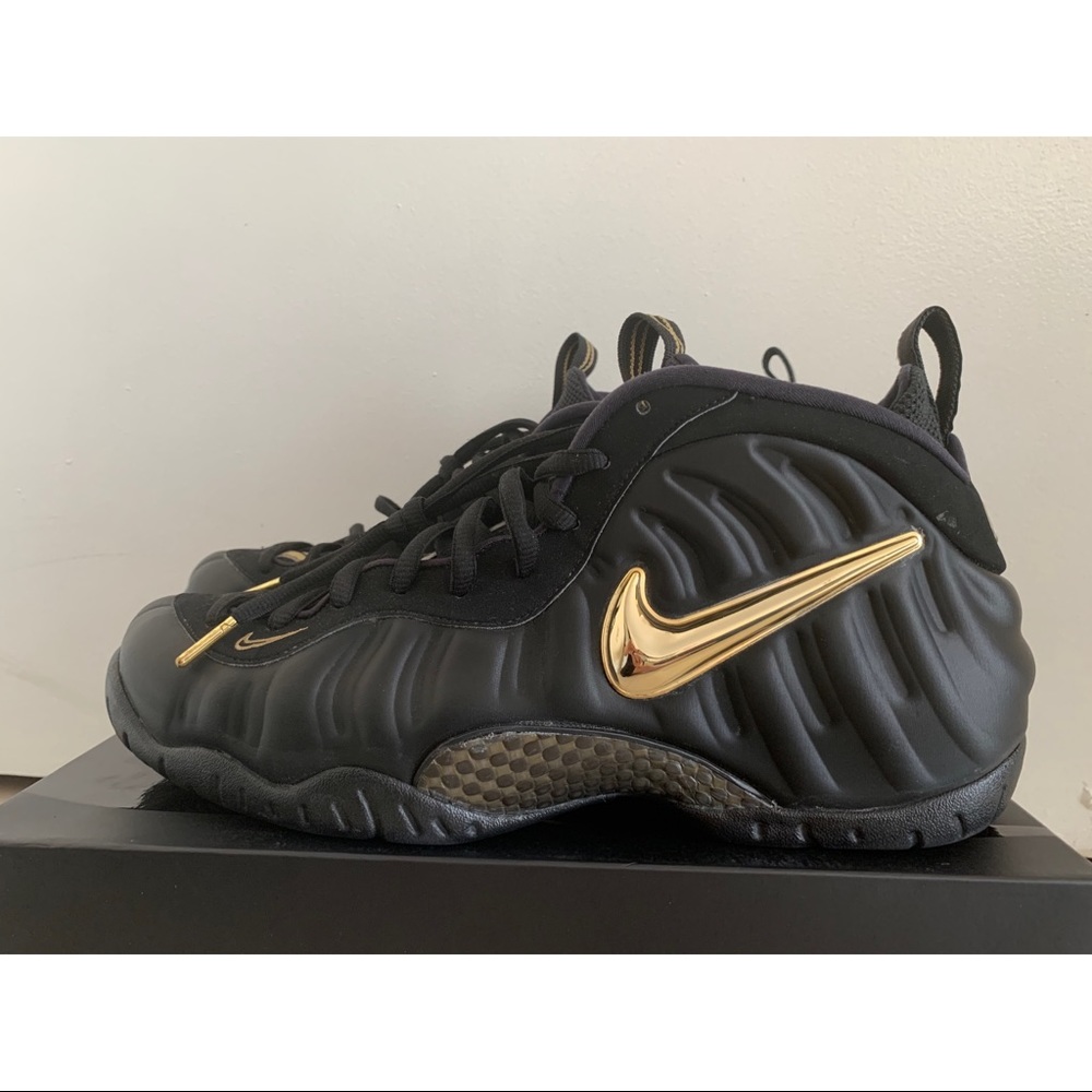 Air Foamposite Pro 'Black Metallic Gold'
